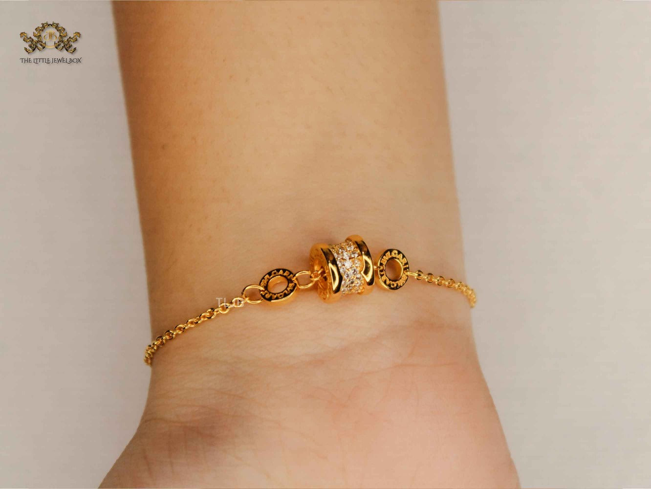 alphabet bvl golden sleek Axis Bracelet