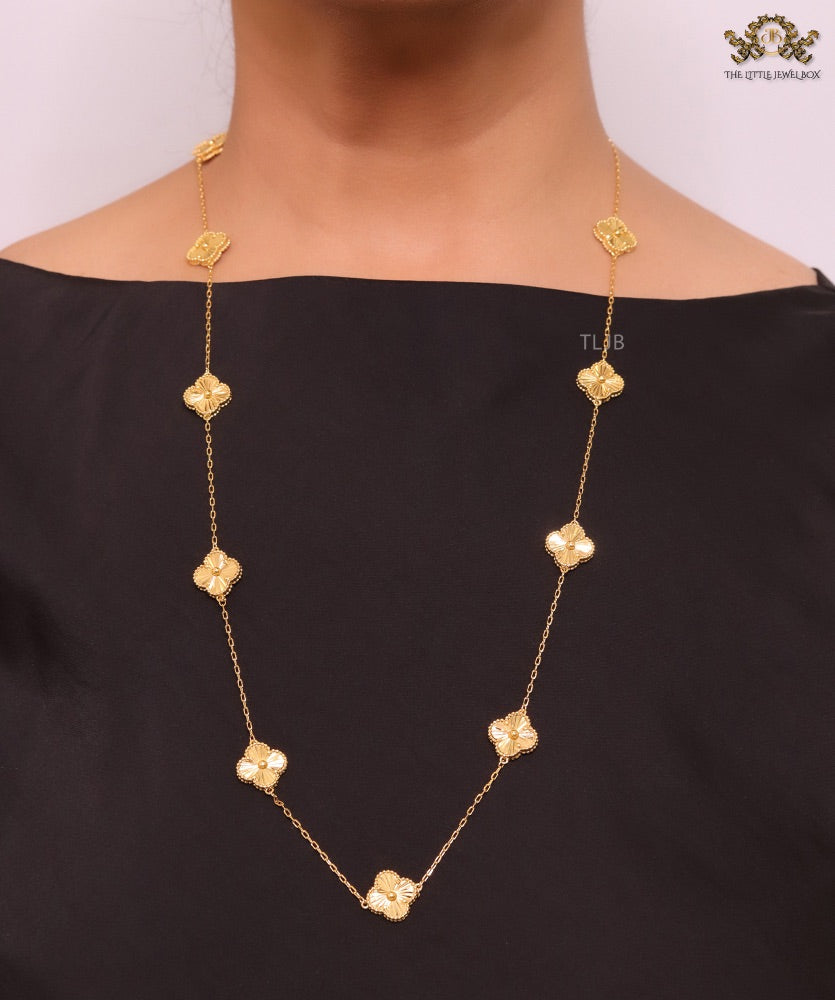 Gold clover necklace set