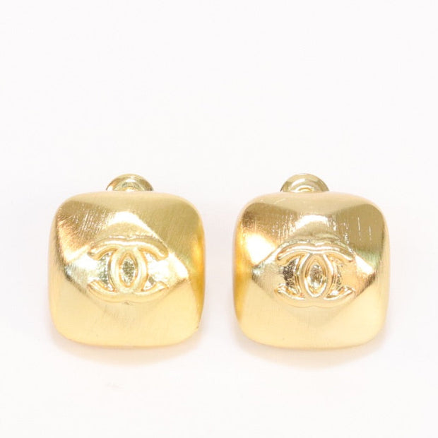 Double C matte gold studs