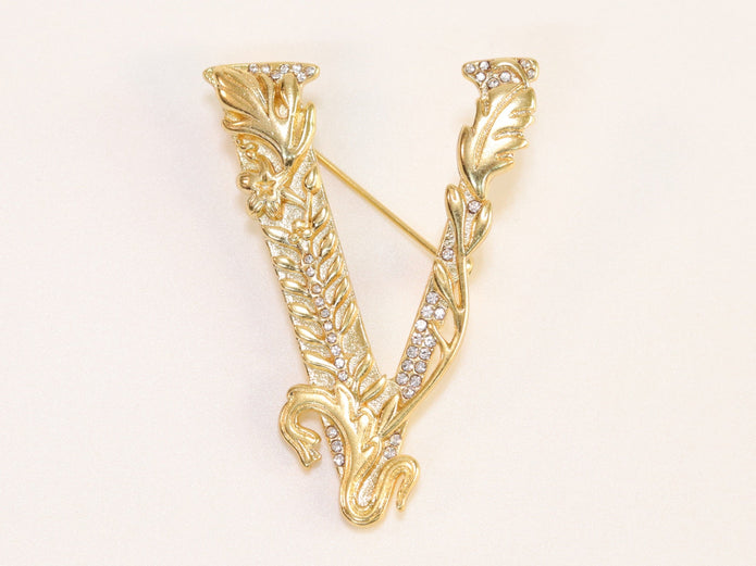 Alphabet V brooch