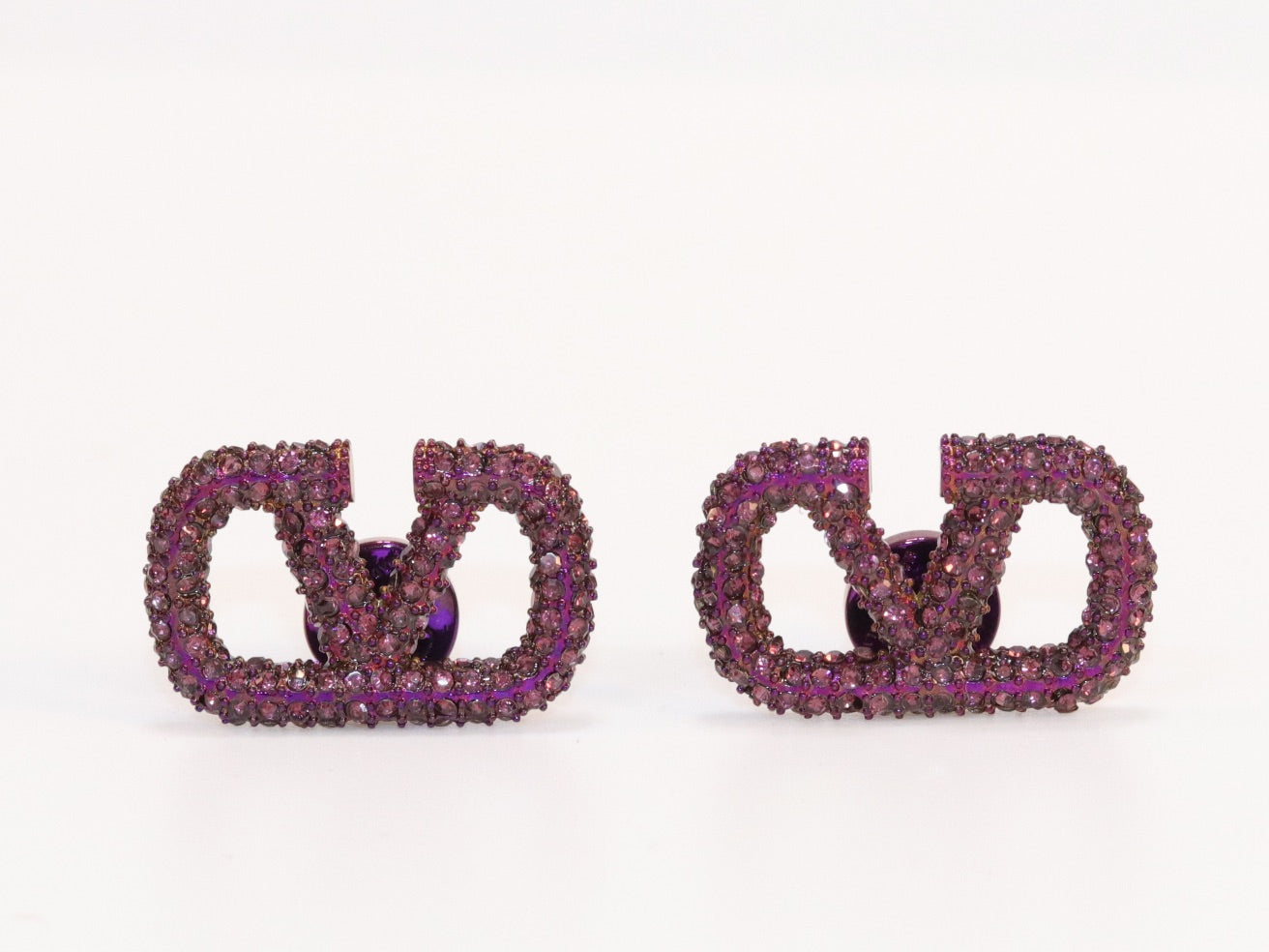 Alphabet V purple cz studs