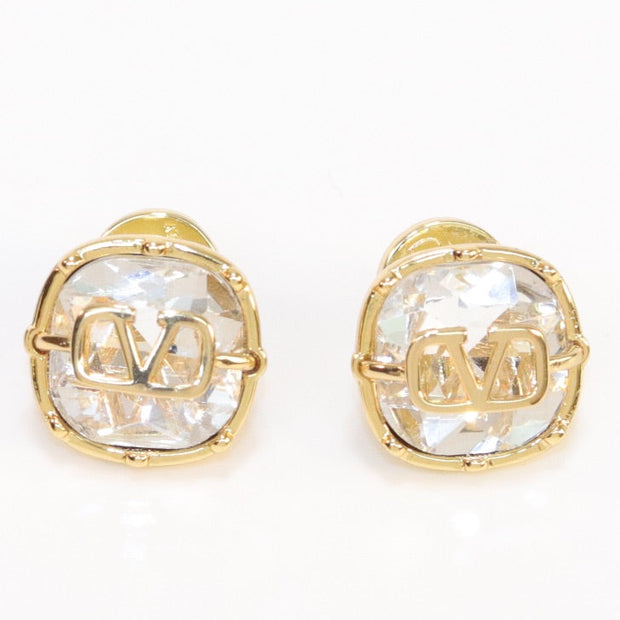 Alphabet V silver white cz studs