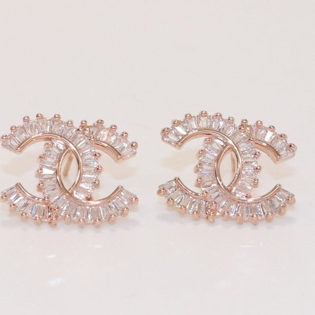 Double C baguette studs