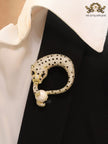 Cz round panther gold brooch