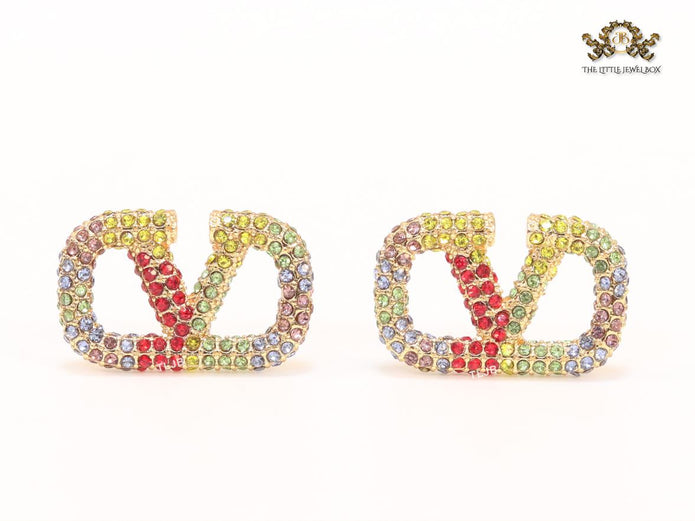 Alphabet V multi coloured studs