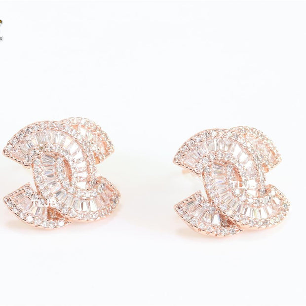 Double C baguette studs - Rose gold