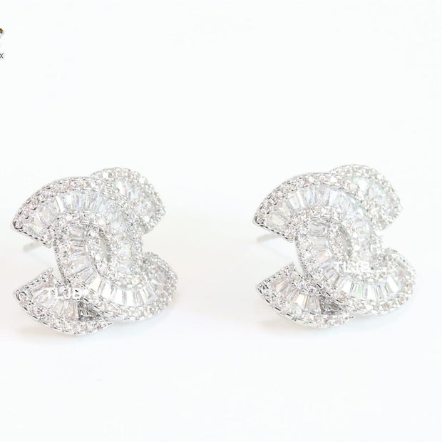 Double C baguette studs - Platinum plated