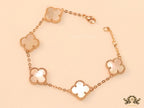 Rose gold plated chain bracelet with mother of pearl clover