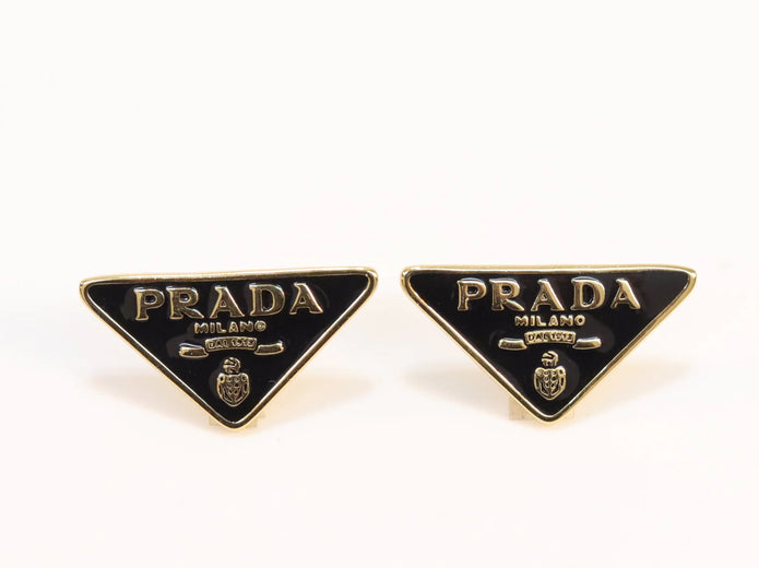 Alphabet P Black & gold enamel studs