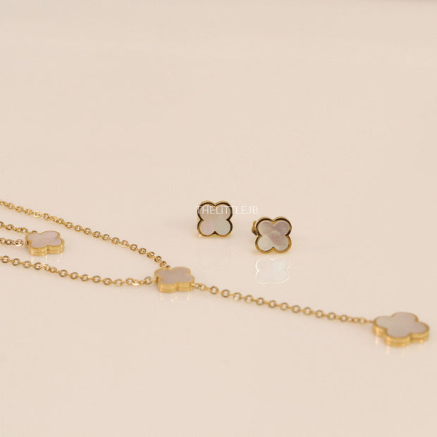 Dual chain necklace with white MOP clover in gold finish