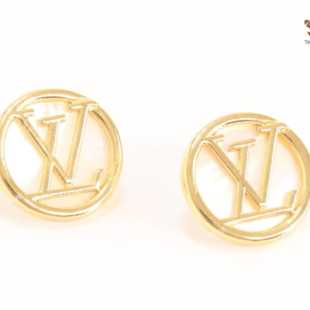 Alphabet L gold round studs 16mm