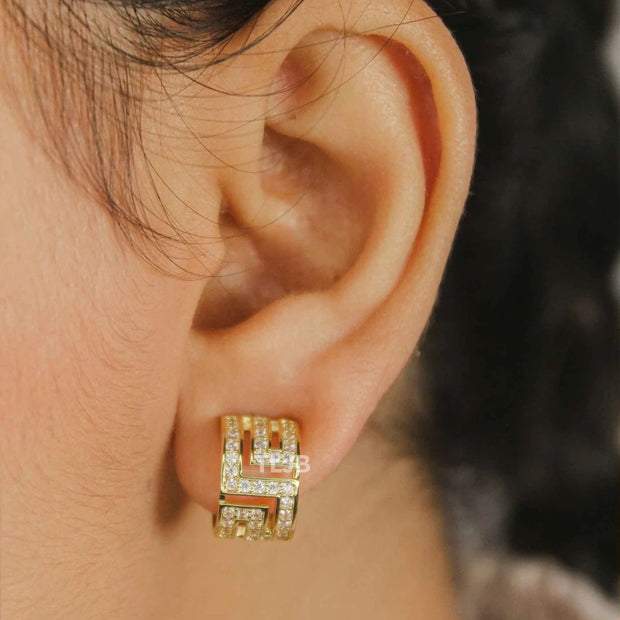 Medusa mesh motif small diamond hoops