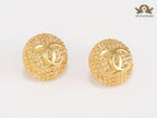 Double C mesh round studs