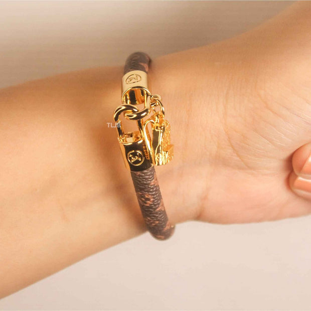 Alphabet L&V golden bag charm monogram leather bracelet