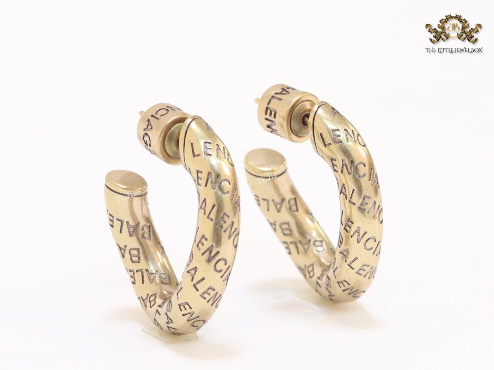 Alphabet B small twisted hoops