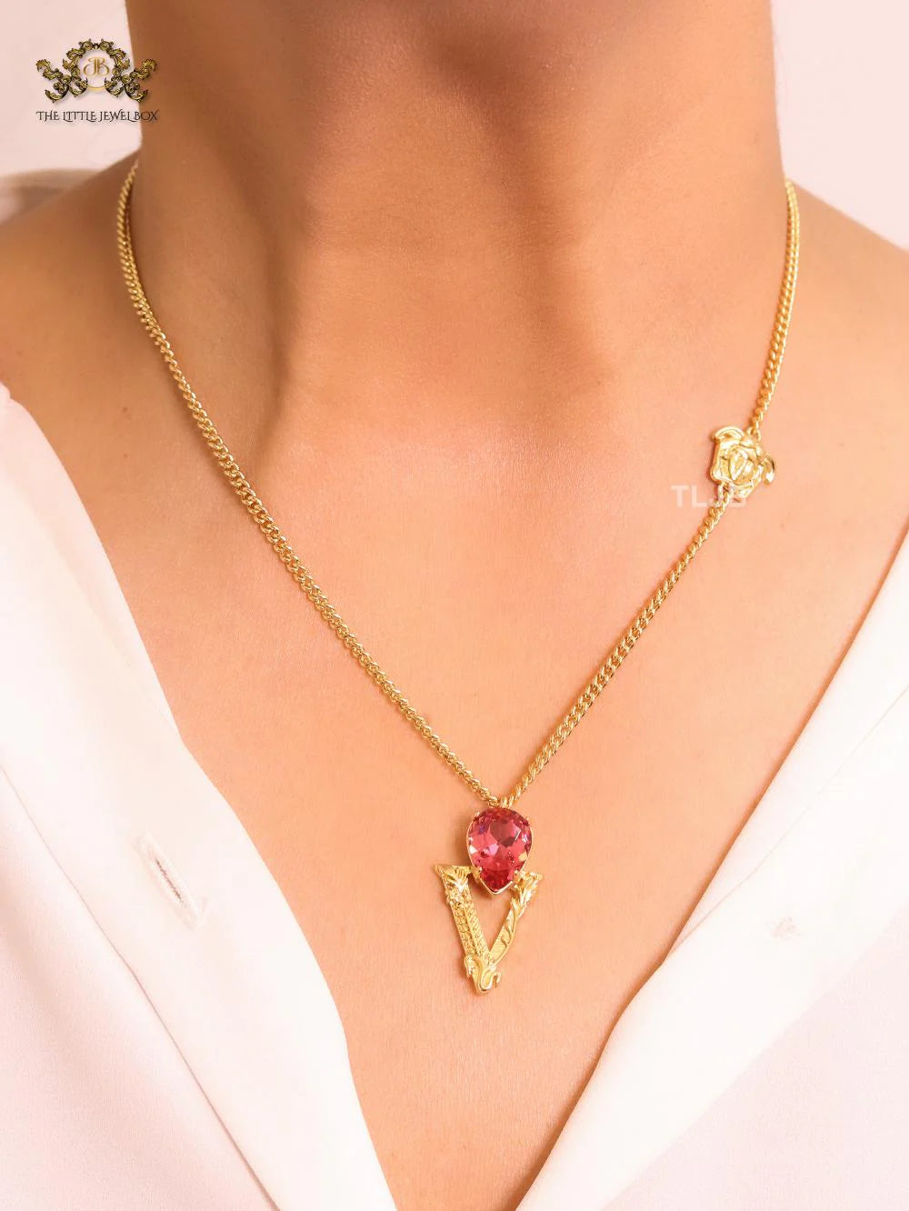 Medusa gold cz chain