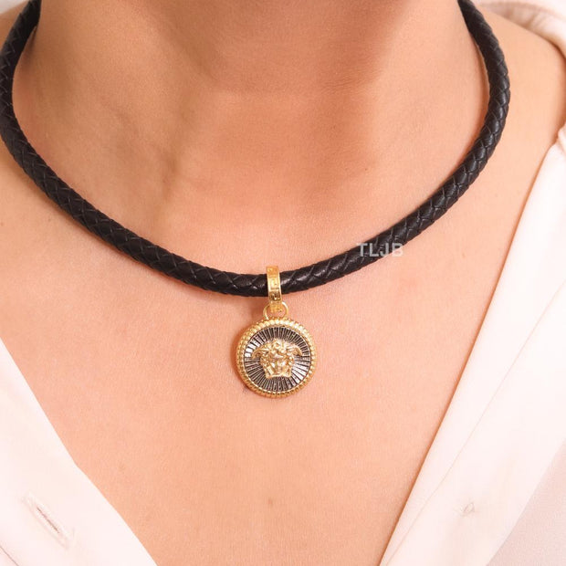 Medusa black leather choker