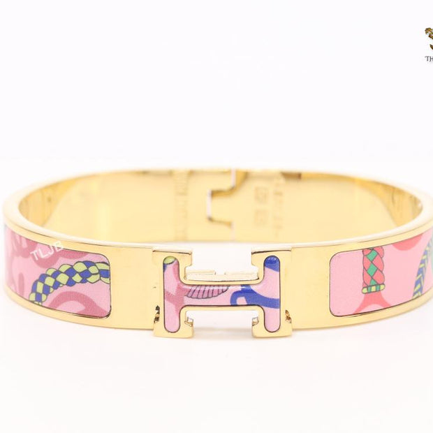 Alphabet H pink designed bracelet