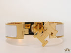 Openable H motif white 18mm bracelet in a shiny gold plating