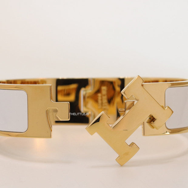 Openable H motif white 18mm bracelet in a shiny gold plating