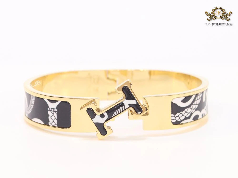 Alphabet H B&W bracelet