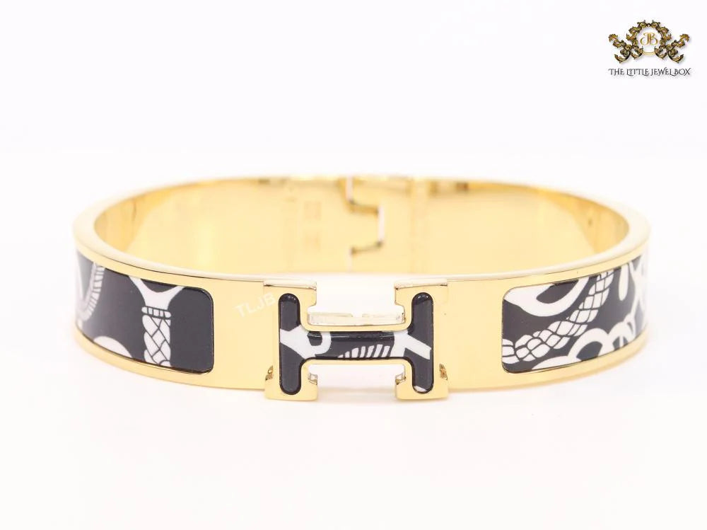 Alphabet H B&W bracelet