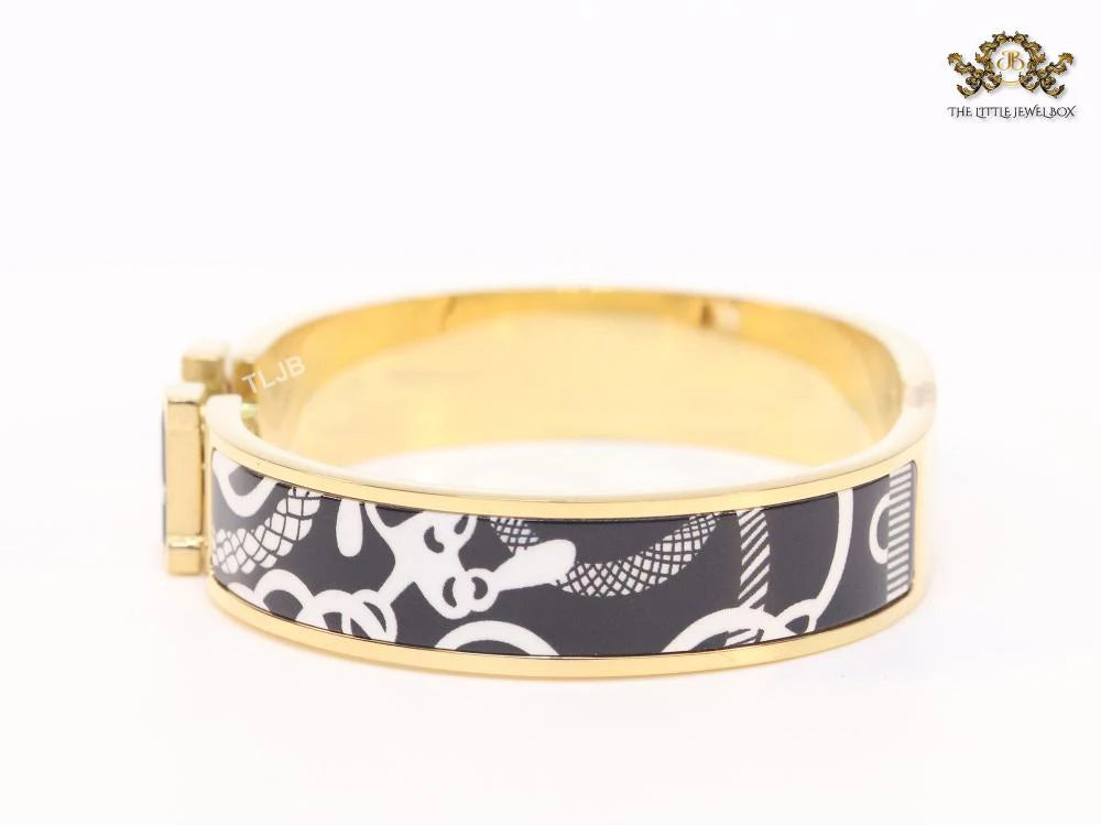 Alphabet H B&W bracelet