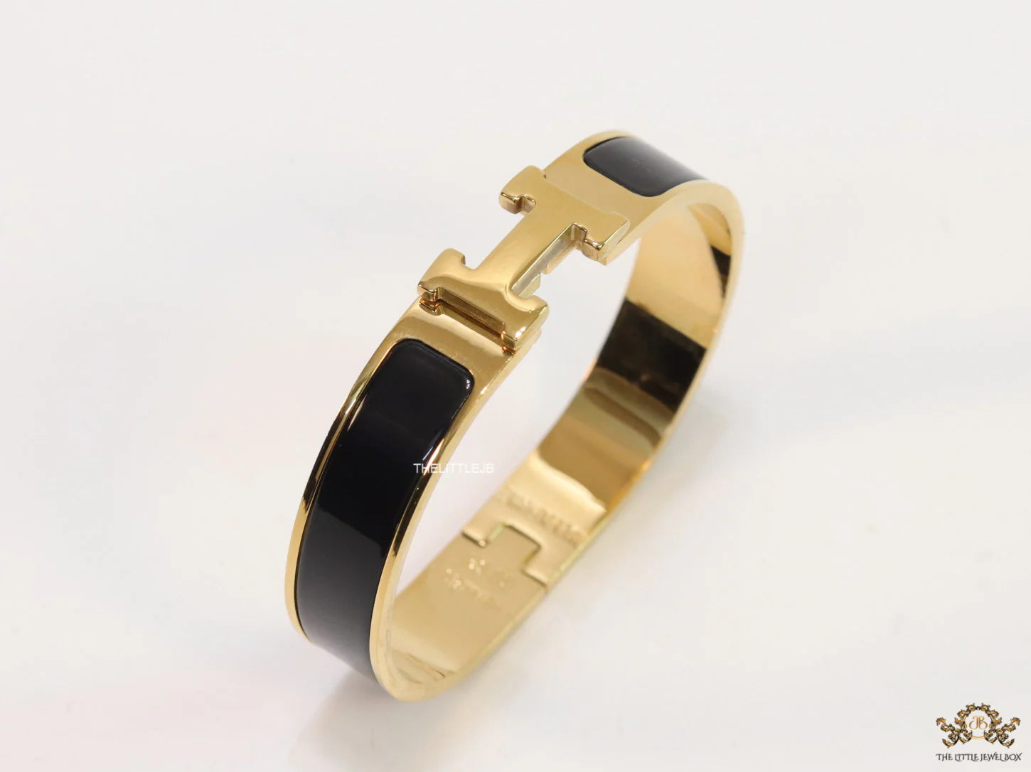 Alphabet H Black 12 mm  Bracelet in gold