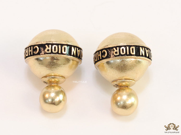 Gold plated lobe shape studs with alphabets