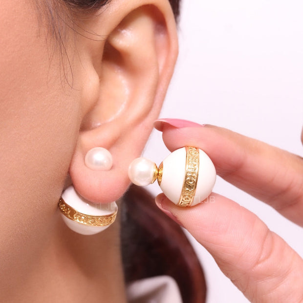 White pearls gold motif studs