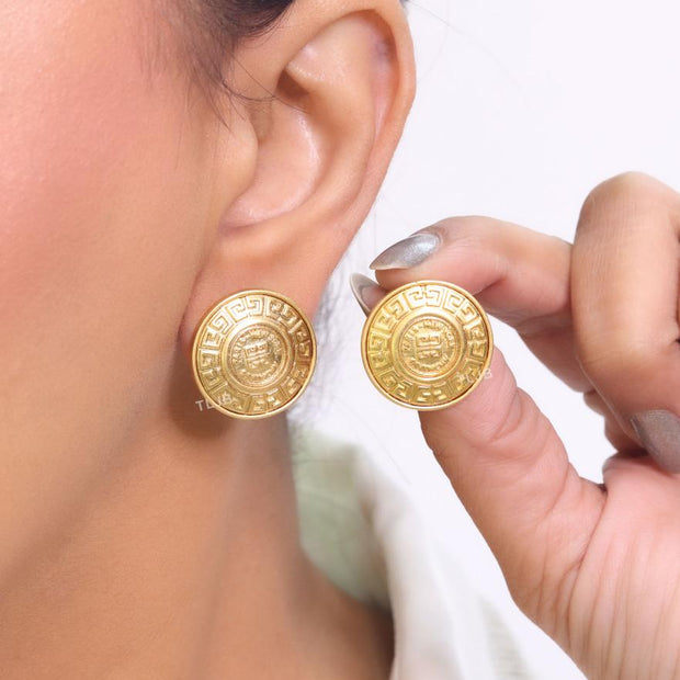 Round medusa embossed studs