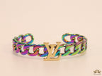 Multicoloured link chain bracelet with alphabets