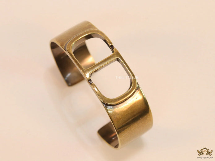 Antique finish C D alphabet open bracelet