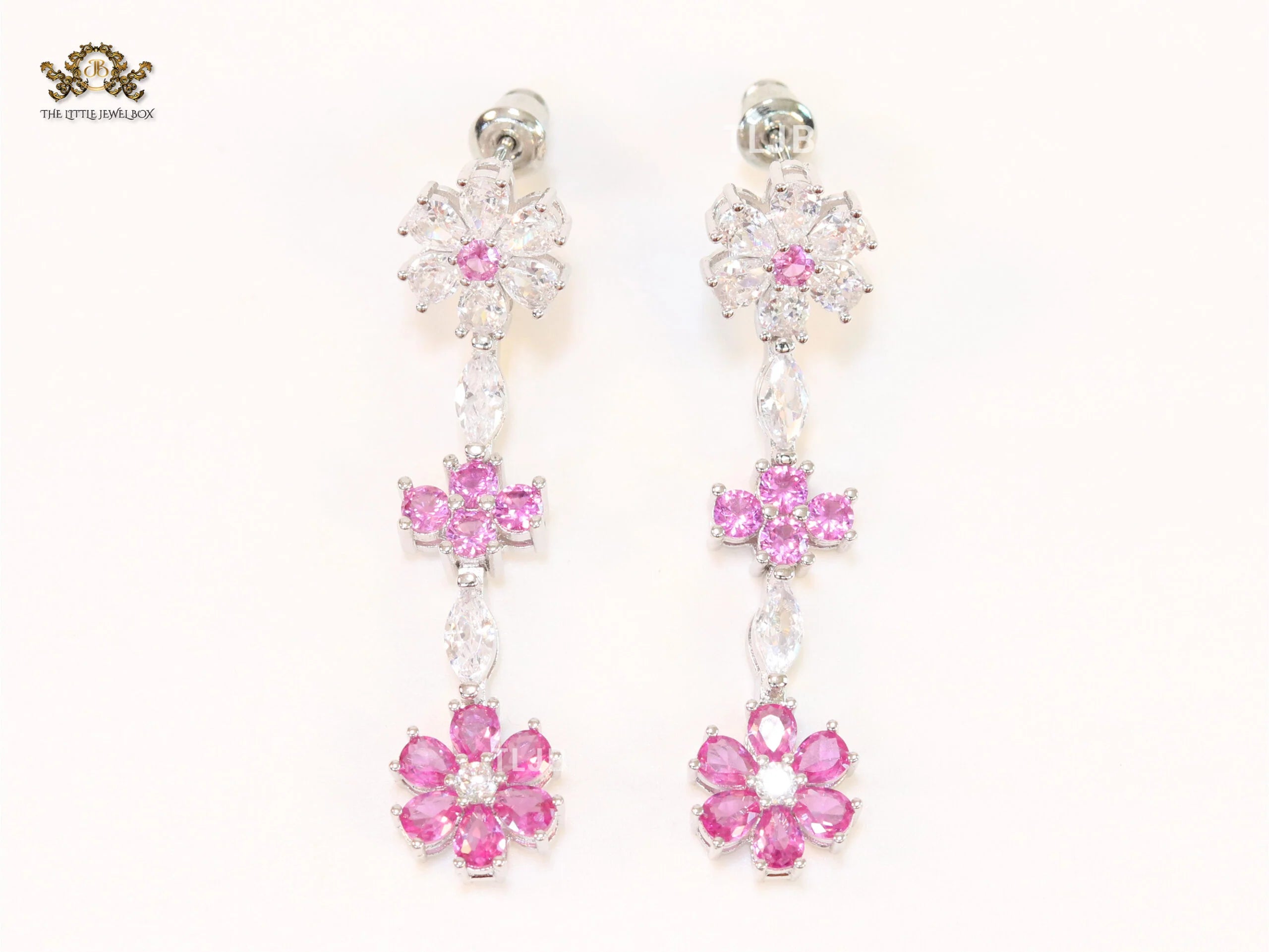 Dainty floral earrings