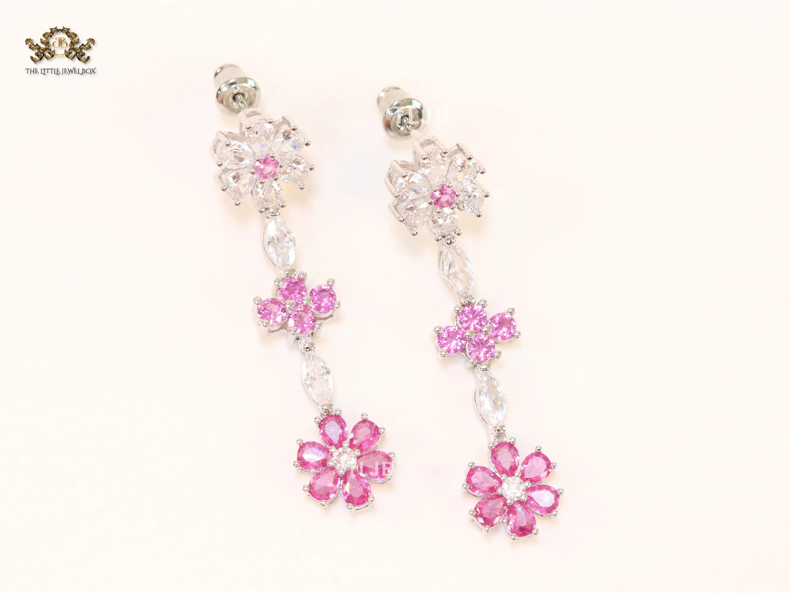 Dainty floral earrings