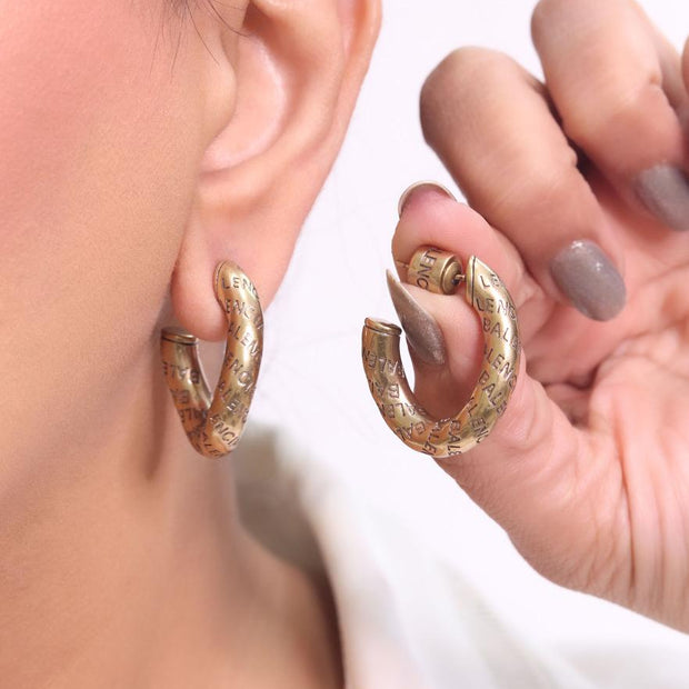 Alphabet B small twisted hoops