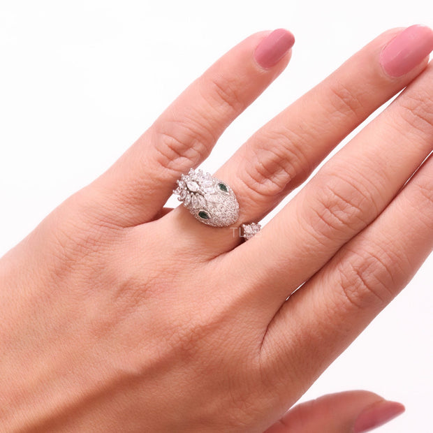 Silver plated Snake head cz open ring with Emerald detailing