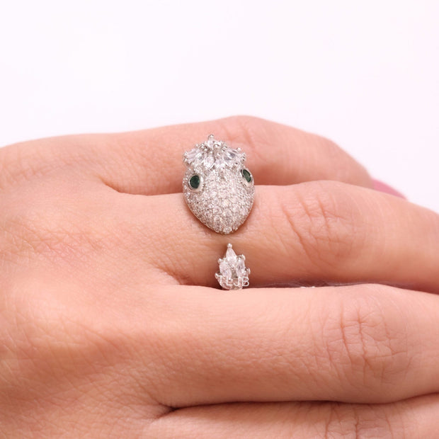 Silver plated Snake head cz open ring with Emerald detailing