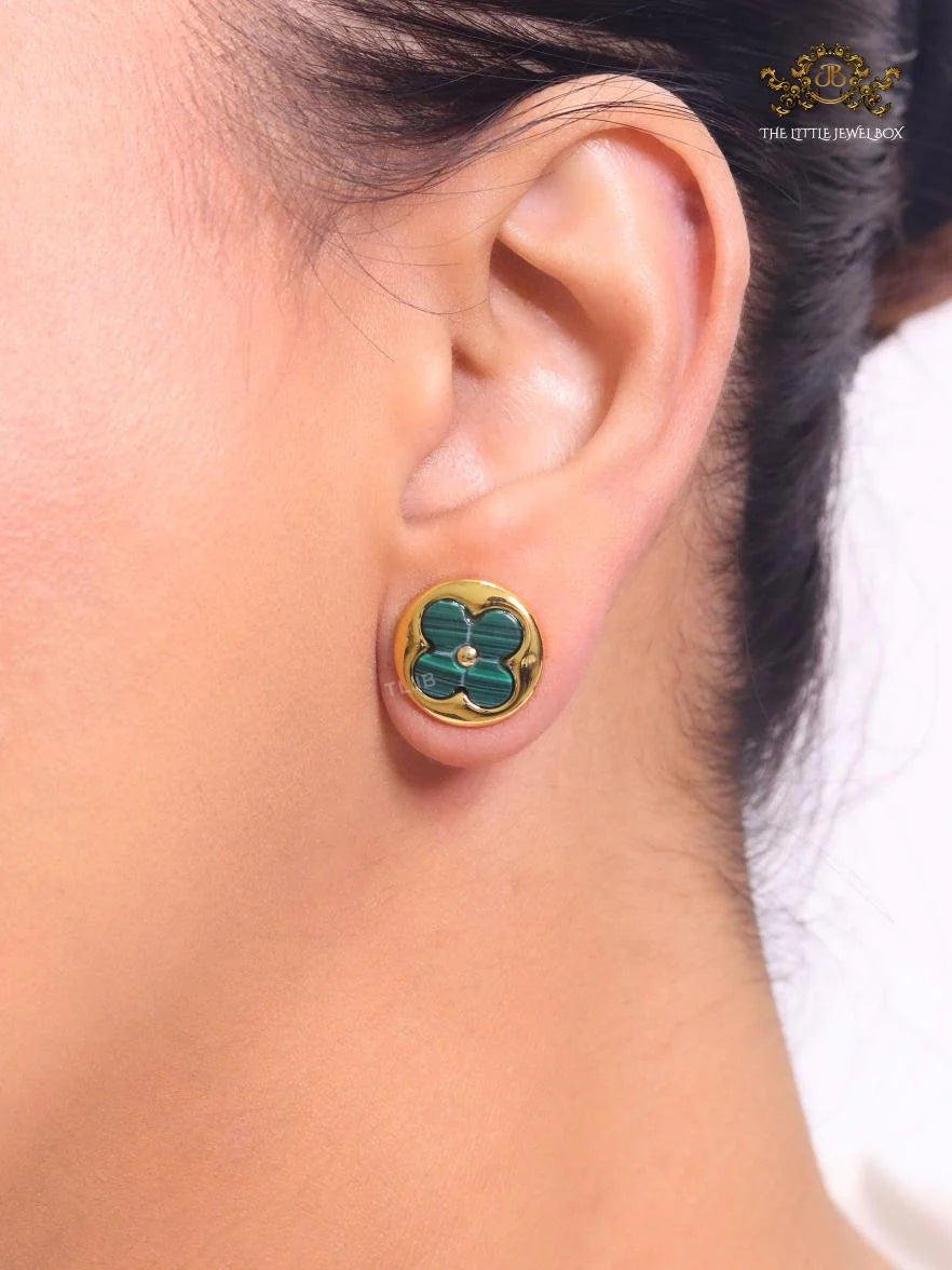Green malachite & gold studs 15mm