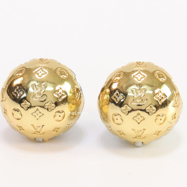 Dual plated ball shape studs with embossed alphabets
