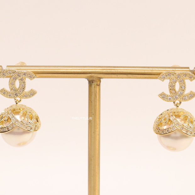 Gold plated twin C earrings in cz with cz capped pearl drop