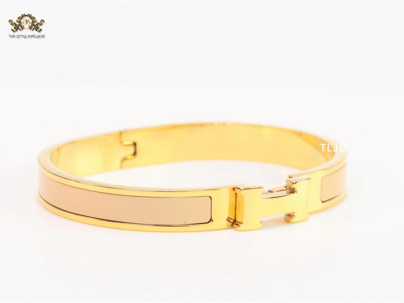 Alphabet H beige gold plated bracelet 8mm