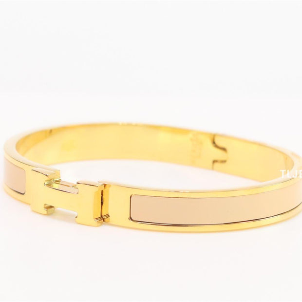 Alphabet H beige gold plated bracelet 8mm