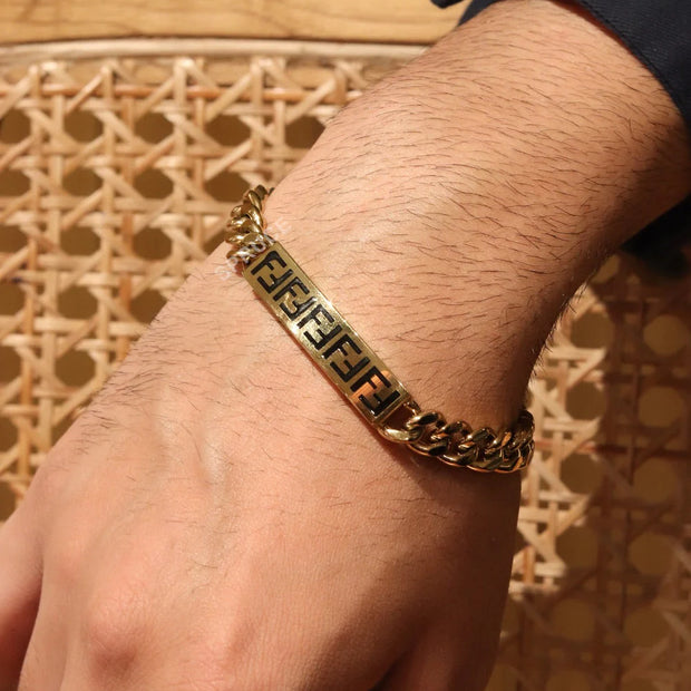 Alphabet F on plate gold link chain bracelet