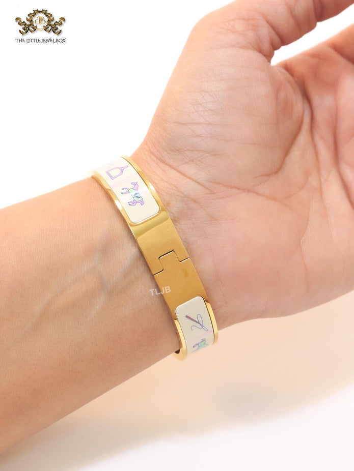 Alphabet H multi coloured bracelet