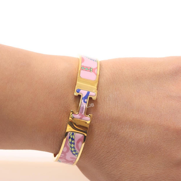 Alphabet H pink designed bracelet