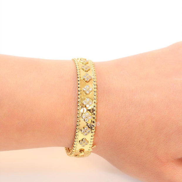 Gold clover motif CZ bracelet
