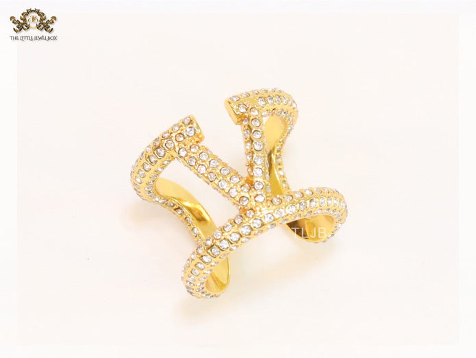 Large cz gold open alphabet V ring