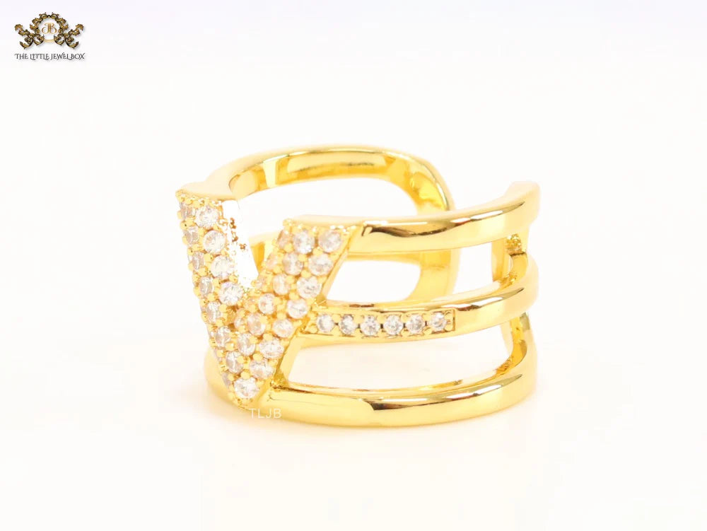 3 layer alphabet V cz band ring