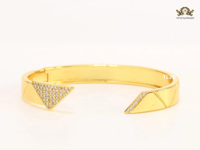 Alphabet P Cz and gold bracelet